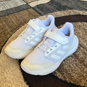 Little Girl/Boy Adidas Tensaur Run Size 2
